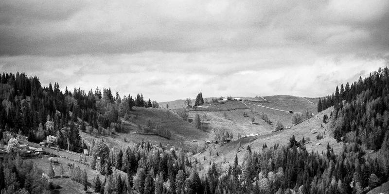 从海国图纸到赛博朋克：古代盐商宅邸的功能与防御设计对现代建筑服务的启示