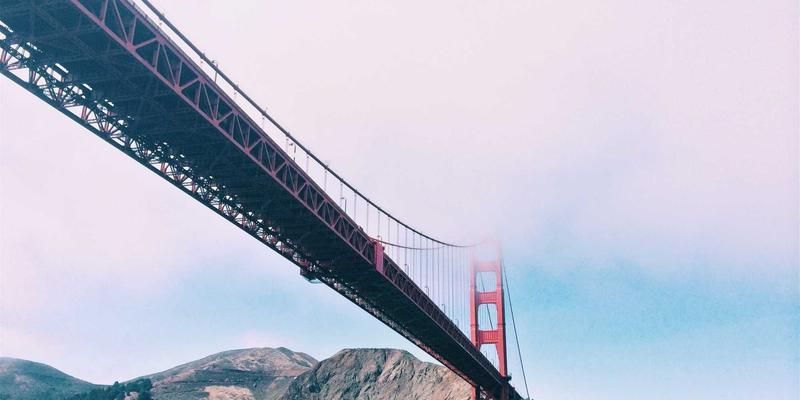 当赛博朋克建筑遇见海国图纸：解码古代海上丝路贸易港的仓储物流设计智慧