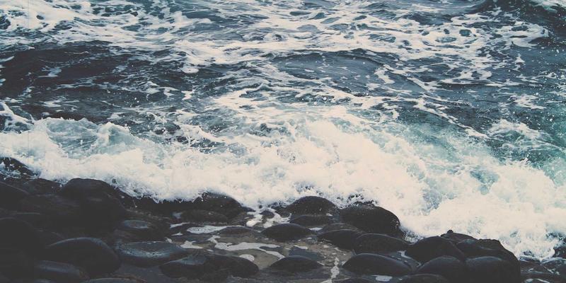 海国图纸中的渔港规划：古代渔业码头与市场布局的建筑智慧如何启发现代赛博朋克建筑与图纸设计