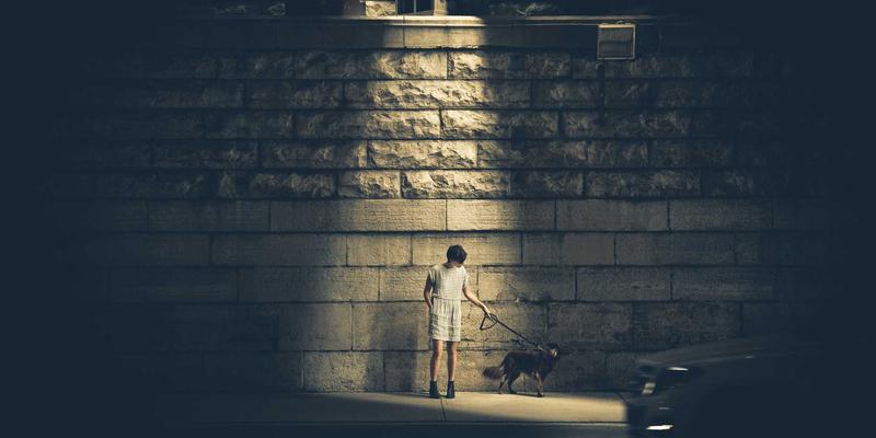 赛博朋克建筑新视野：海国图纸中的海岛淡水自循环系统设计智慧